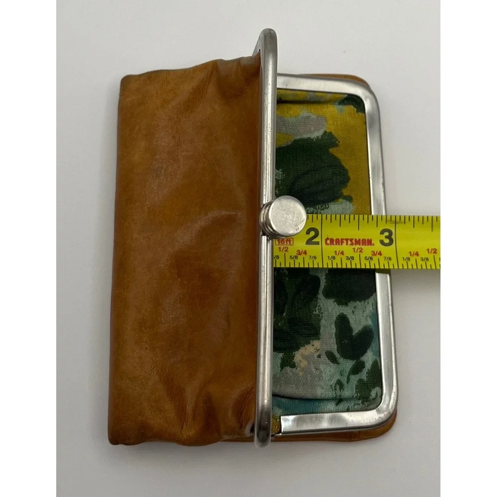 Hobo International Tan Leather Lauren Bifold Kiss Lock Wallet Floral Lining 4x5